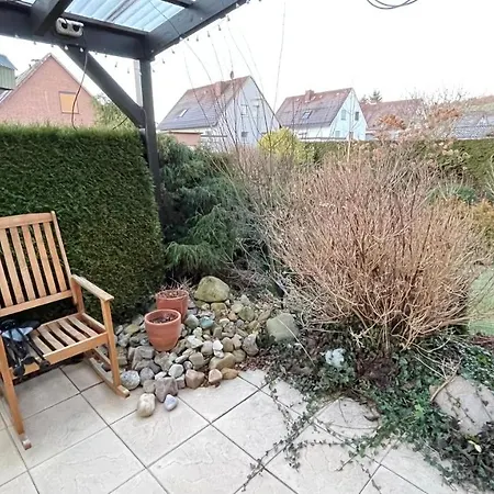 Harste Ozga Mit Balkon Und Garten Apartment