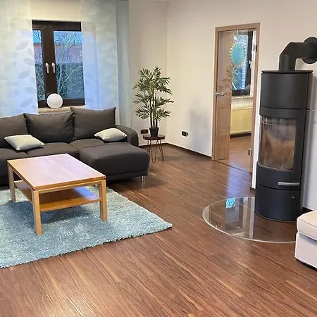 Harste Ozga Mit Balkon Und Garten Apartment