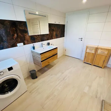 Harste Ozga Mit Balkon Und Garten Bovenden